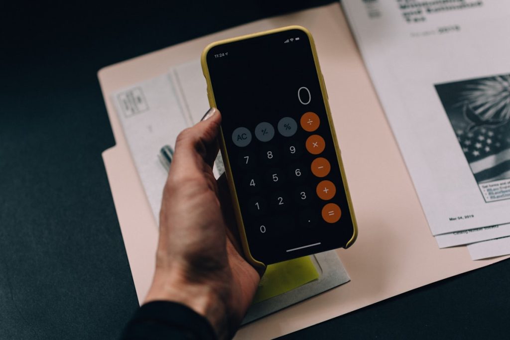 Cómo calcular la cuota del Sistema de Ahorro y Préstamo del INVU manualmente